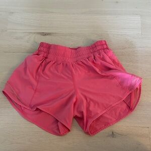 Lululemon hottie hots